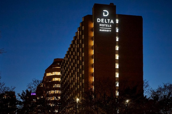 Delta Hotels by Marriott Toronto Mississauga image 3